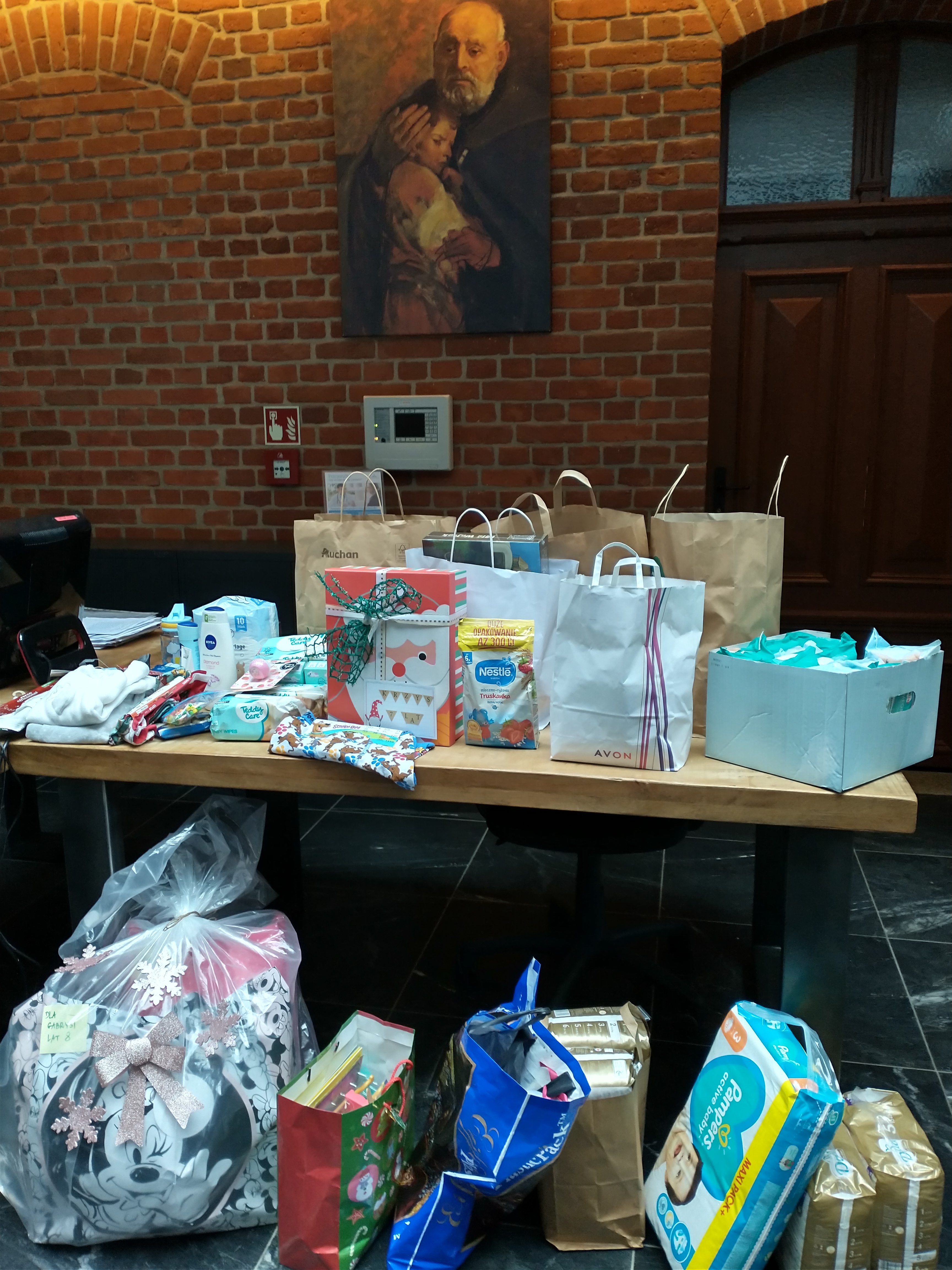 podarunki dla podopiecznych hospicjum