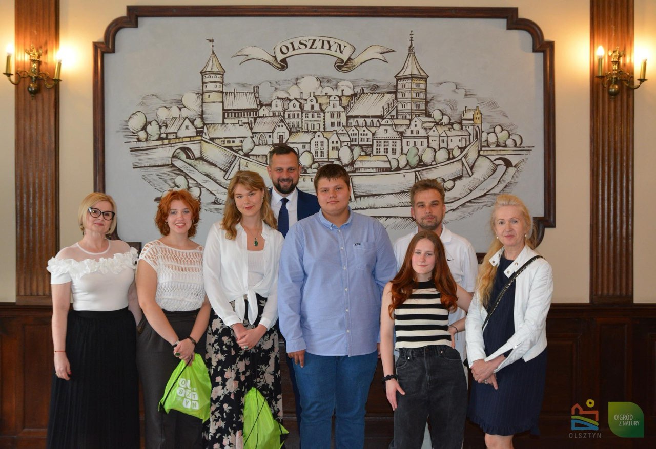 "Ośmiu Wspaniałych" w Urzędzie Maista