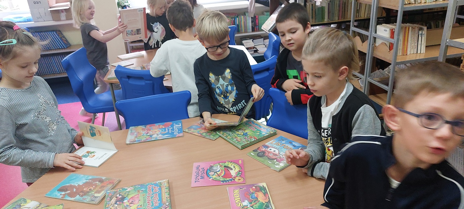 wypożyczenie pierwszej książki